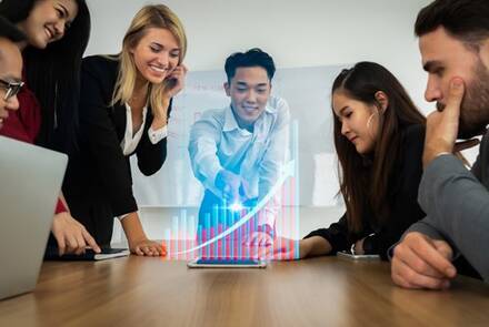 The Benefits of Combining IT Staffing and Consulting: An Integrated Model for Enterprise Transformation